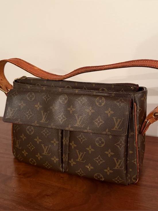 Louis Vuitton Handbags - Authentic Louis Vuitton Viva Cite Shoulder Bag GM Brown Canvas